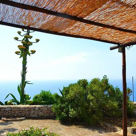 La Nave Gagliano del Capo